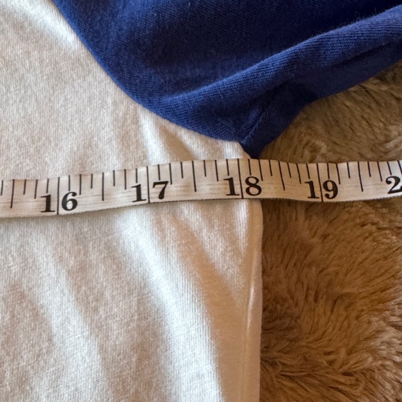 Nike Dodgers Raglan Tee – M - Picture 5 of 7